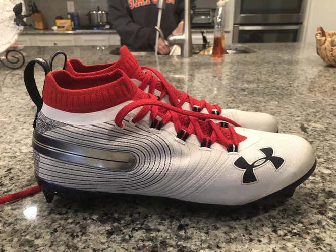 White Adult Men's 11 (Women's 12) Molded Cleats Under Armour Cleats