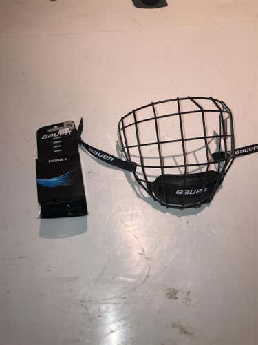 Medium “Oreo” Bauer Helmet Cage