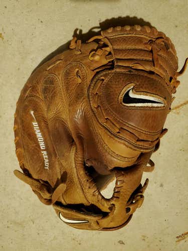 Brown Nike Right Handed Catcher's SDR-CMF Baseball Glove