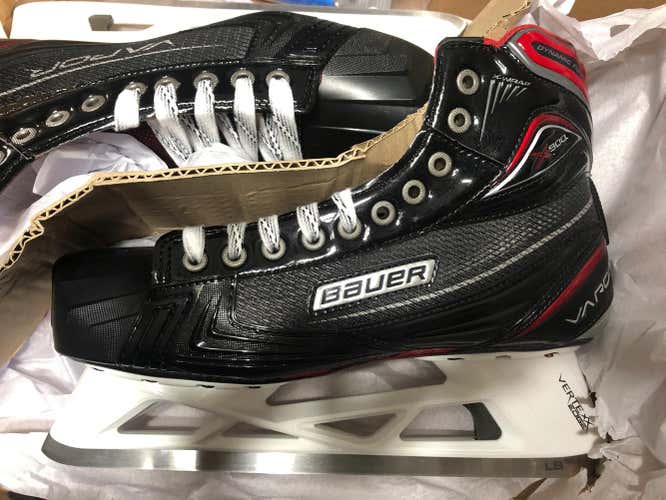 New in Box Senior Bauer Vapor X900 Hockey Goalie Skates 11.0 EE (Extra Wide)