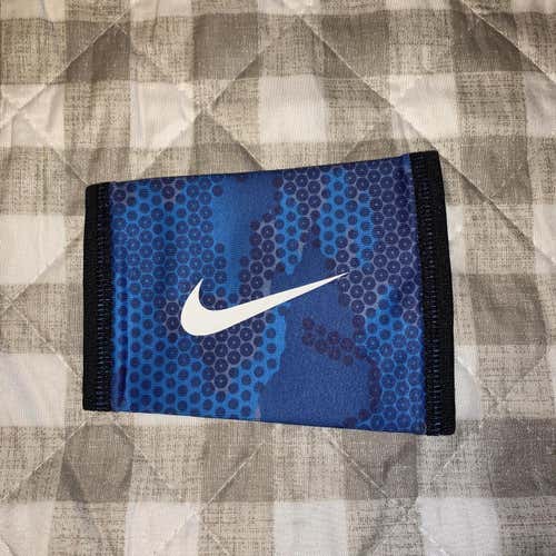 Nike Camo Compression Wristband