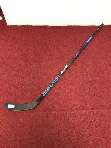 New Bauer Nexus RH P28 87 Flex Team Stick Item#LANS1