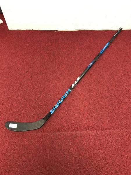 New Bauer Nexus RH P28 87 Flex Team Stick Item#LANS1