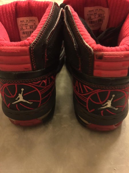 Jordan Basketball Shoes - Kid's size 3.5