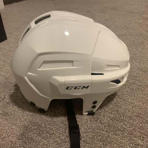 White  Medium CCM FL90  Helmet