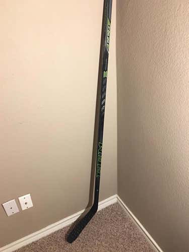 Senior Right Handed RibCor Reckoner  Pro Stock Hockey Stick