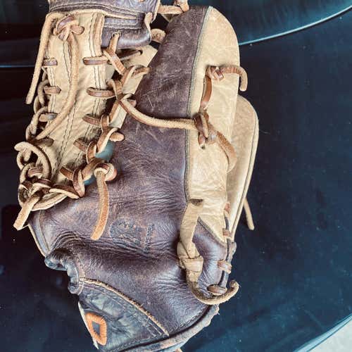Brown  Alpha Baseball Glove 11.25"