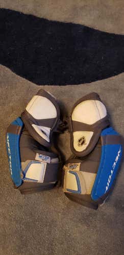 Junior Medium CCM Vector Elbow Pads