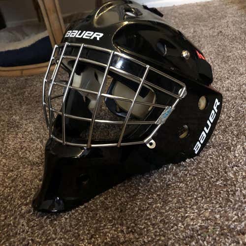 Black Senior Bauer NME 3 Goalie Mask