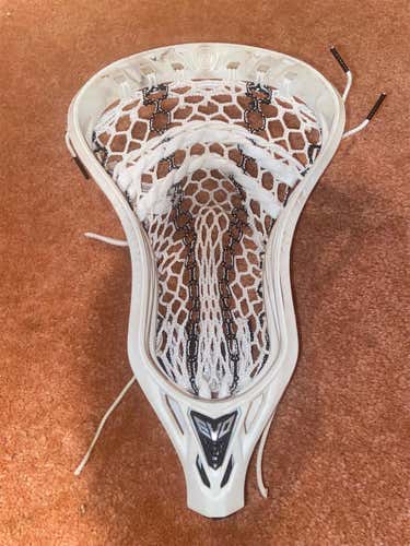 Attack & Midfield Strung Evo 5 Head