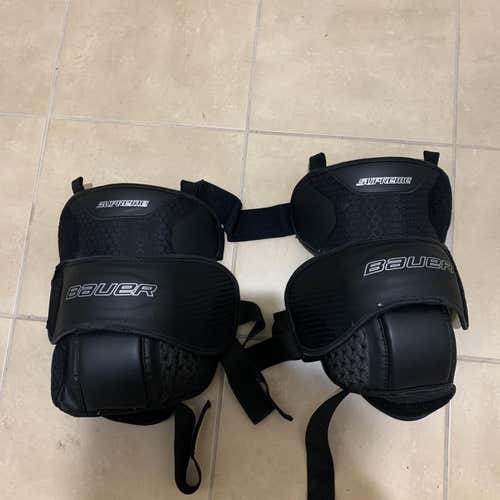 Bauer Supreme Knee pads