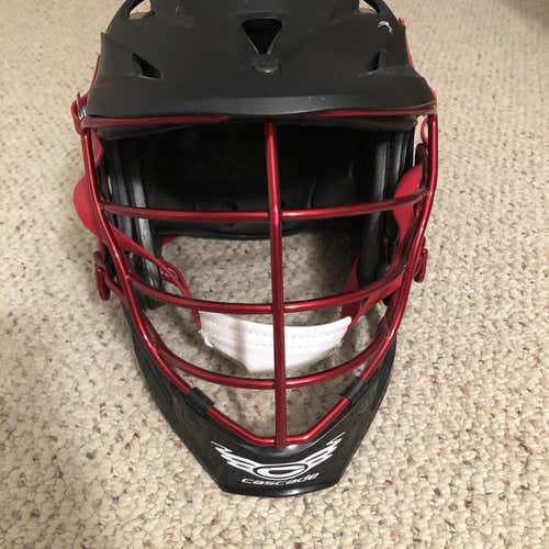 Black Adult Player Cascade R Helmet