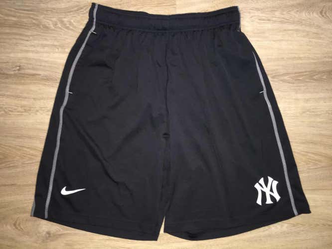 (XL) New Nike / MLB Authentic Collection New York Yankees Dri-FIT Shorts