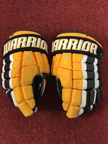 Canisisus College Warrior Dynasty Gloves Size 14 Pro Stock Item#CANG26