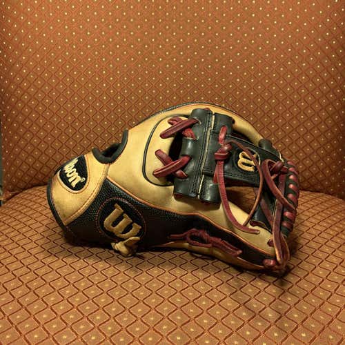 A2000 11.5" Baseball Glove