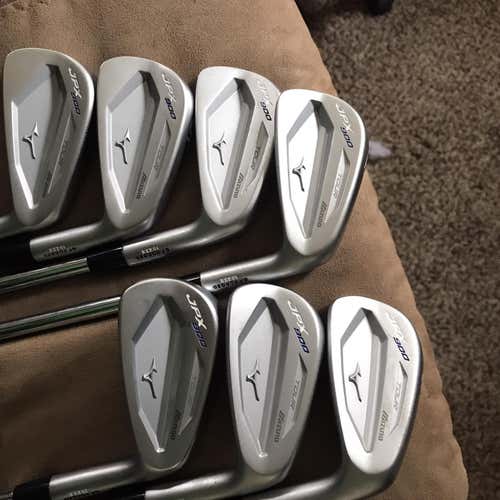 Men's Right Handed JPX 900 Forged Stiff Flex Steel Shaft Iron Set