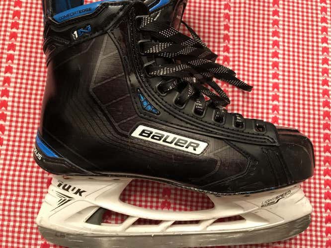 Senior Bauer Nexus 1N Hockey Skates D&R (Regular) Size 7 in great shape