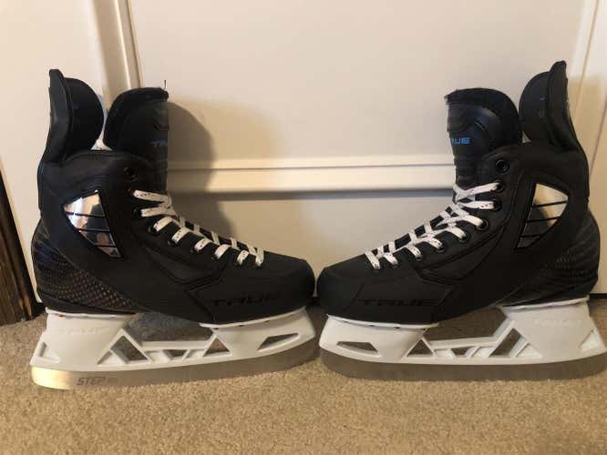 Junior True D&R (Regular) Size 5.5 Hockey Skates