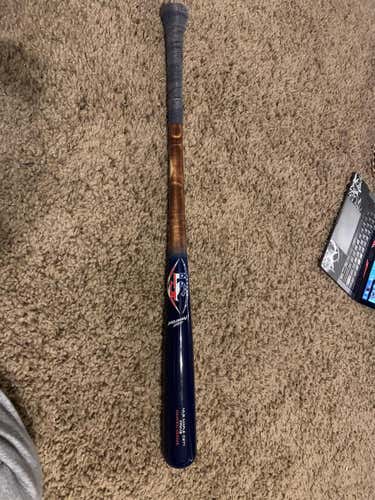 Brand New Louisville Slugger Prime Maple