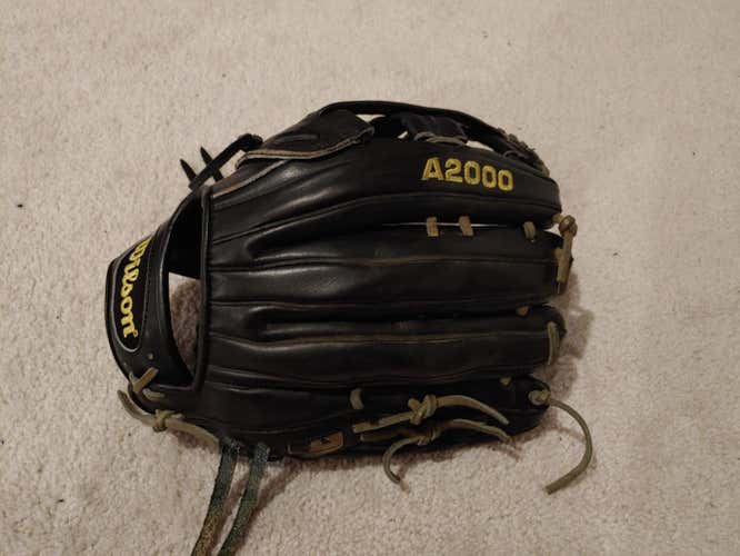 Pro Issued Wilson A2000 1799 12.75" Glove - LHT