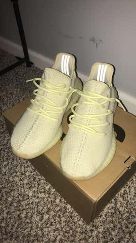 Yeezy 350 V2 Butters Size 10
