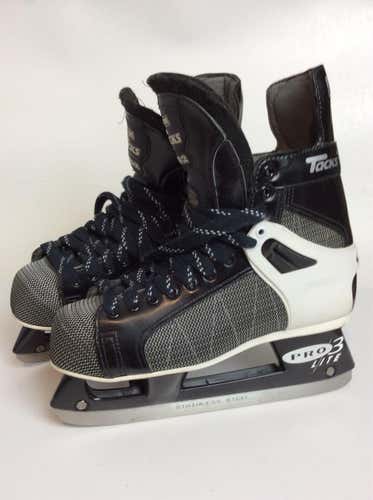 Senior Tacks 852 kevlar Hockey Skates Size 8