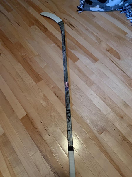 Intermediate Right Handed Vapor 1X USA Pro Stock P88 Curve Hockey Stick