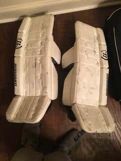 White Junior 28" Warrior Ritual G4 Goalie Leg Pads