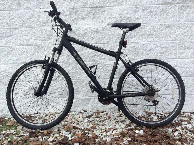 Trek 4300 Mountain Bike!~18