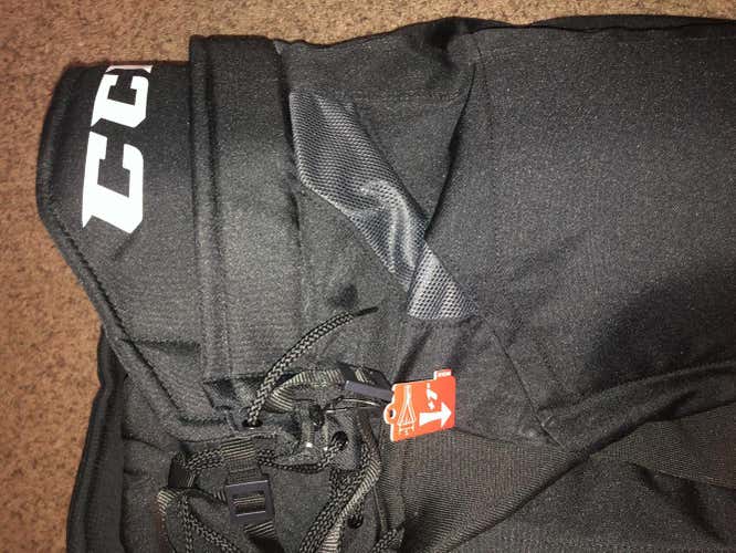 Black New Senior Medium CCM hp31 Hockey Pants