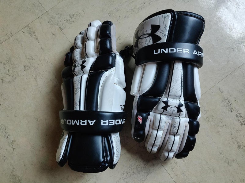 Black Player Under Armour Spectre Lacrosse Gloves 13"