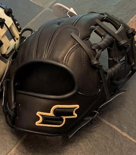 NEW SSK Black Line RHT Infield Glove 11.5" Black