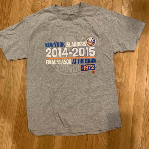 Islanders Last Szn At The Barn T-shirt