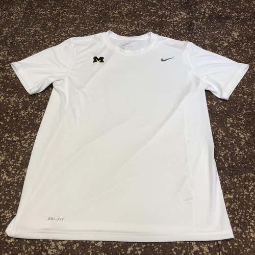 Michigan Wolverines Hockey Nike Adult Large Shirt