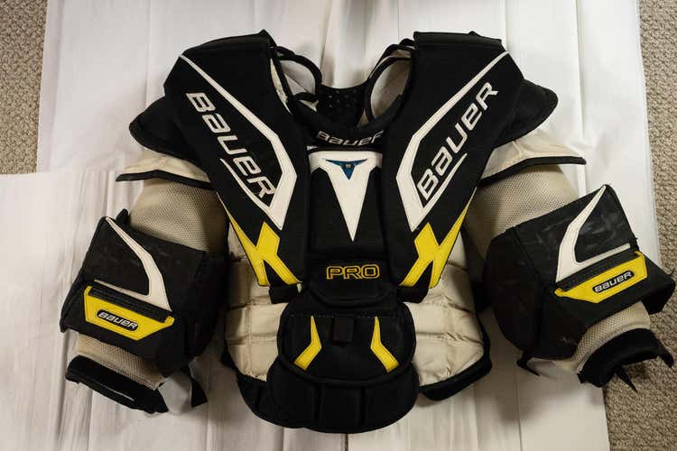 Senior Small Bauer Goalie Chest Protector Pro