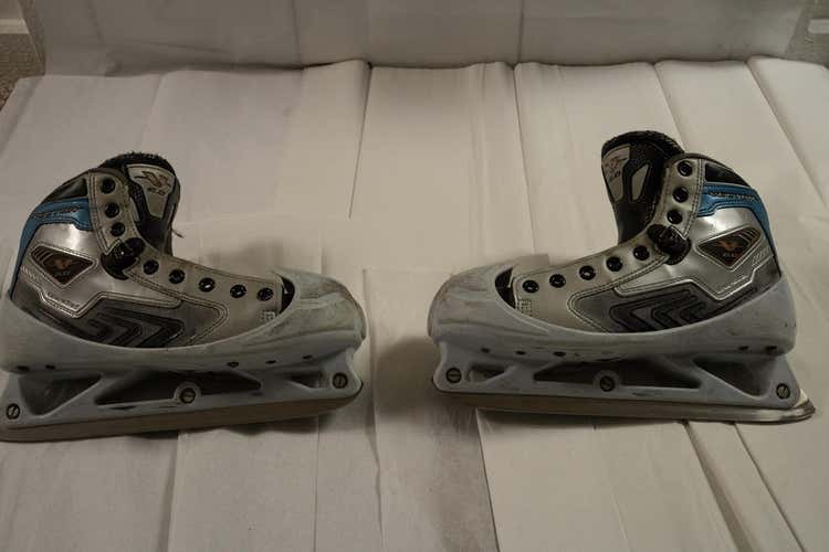 Senior CCM Vector 6.0 Hockey Goalie Skates Size 7 (Regular)