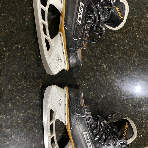 Senior Bauer Supreme 160 D&R (Regular) Size 9.5 Hockey Skates