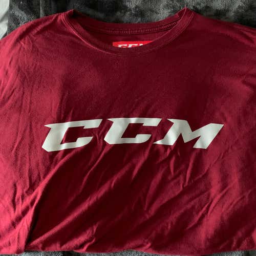 CCM Hockey T-shirt Men's XXL Maroon