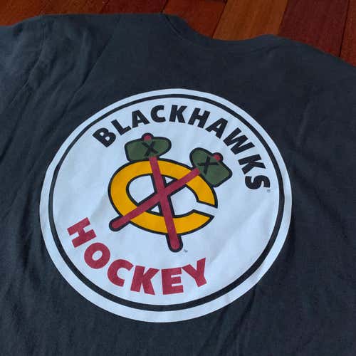 NWOT Chicago Blackhawks Hockey T-shirt Mens XL