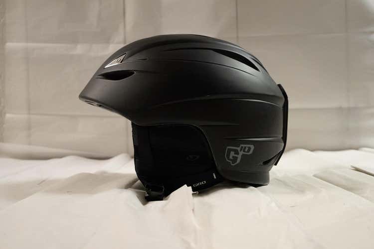Large Giro G10 Helmet