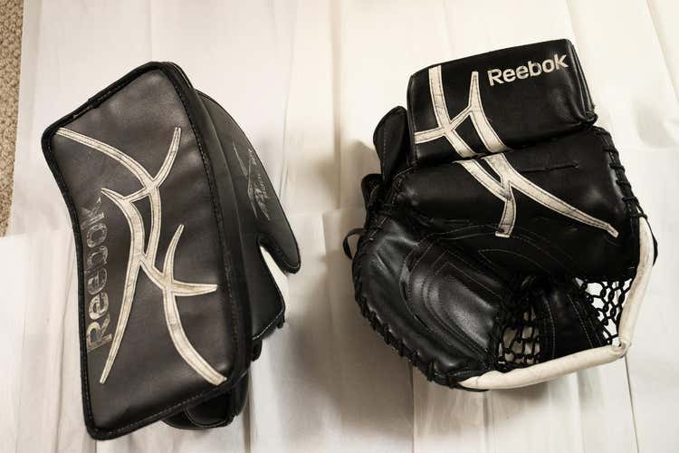 Reebok 9000 Sr Goalie Glove and Blocker Combo