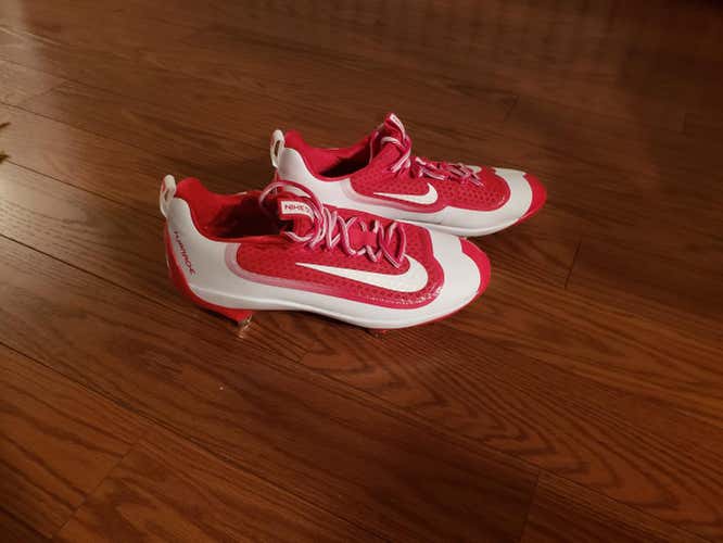 Red New Adult 9.5 (Women's 10.5) Nike Low Cut