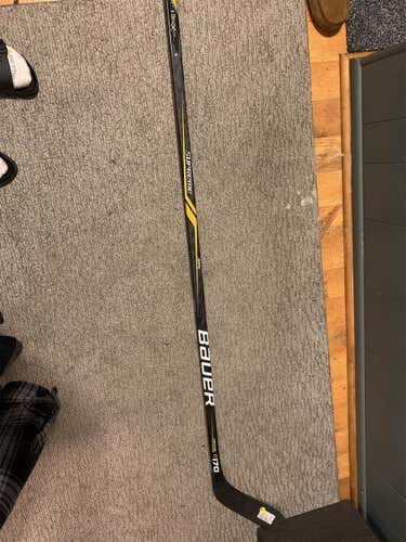Senior Left Handed Supreme S170 Hockey Stick