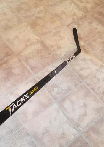 Senior CCM Left Handed Tacks 9080 Hockey Stick Mid
