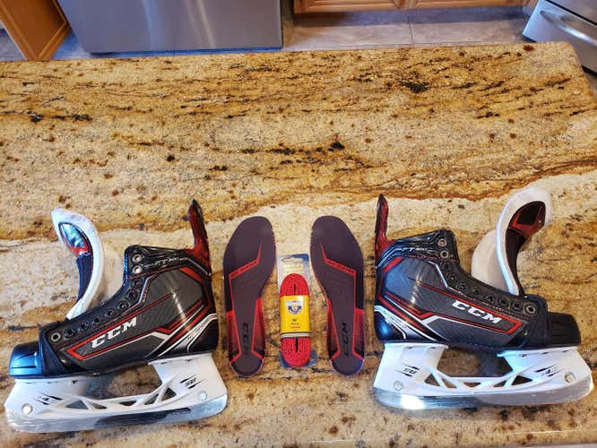 CCM JetSpeed FT390 Hockey Skates  Size 4.5 D Junior, EXCELLENT