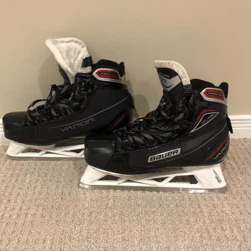 Senior Bauer Vapor X700 EE (Extra Wide)  Size 8.5 Hockey Goalie Skates