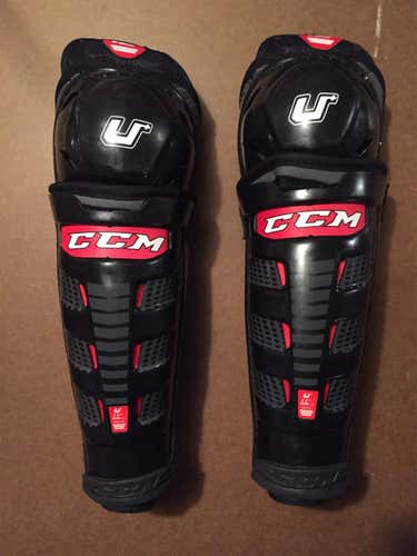 Junior CCM Shin Pads Size 11 Like New