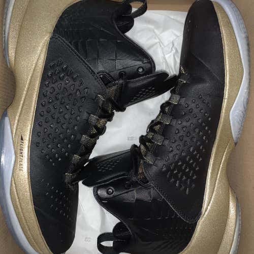 Jordan Melo M11 Size 10.5 Black/Gold