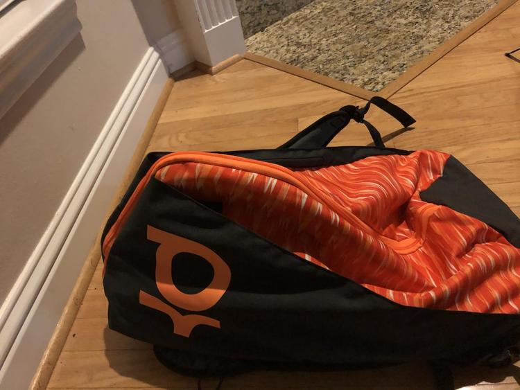 kd backpack orange