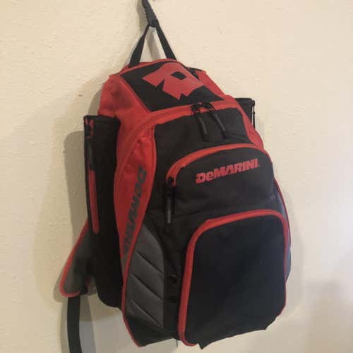 Used-DeMarini Voodoo Rebirth Backpack-Black/Scarlet